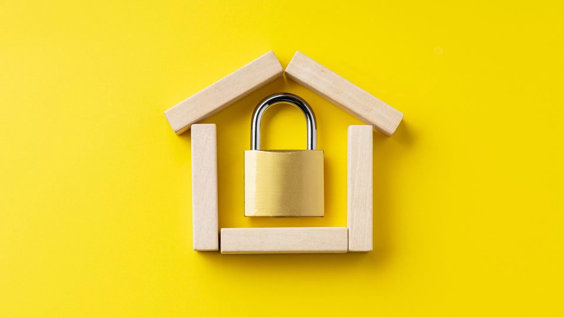 Picture of a lock inside a house made of wood